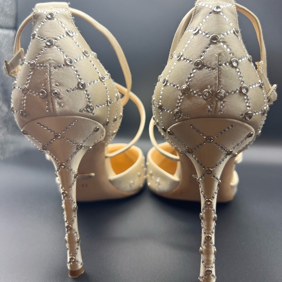 Badgley Mischka Strappy Cream Heels with Silver Accents Size 11 Women’s - Picture 3 of 14
